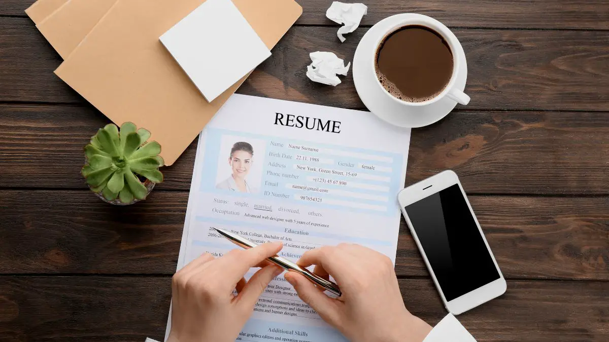 The Ultimate Guide to Writing a Rocket Resume